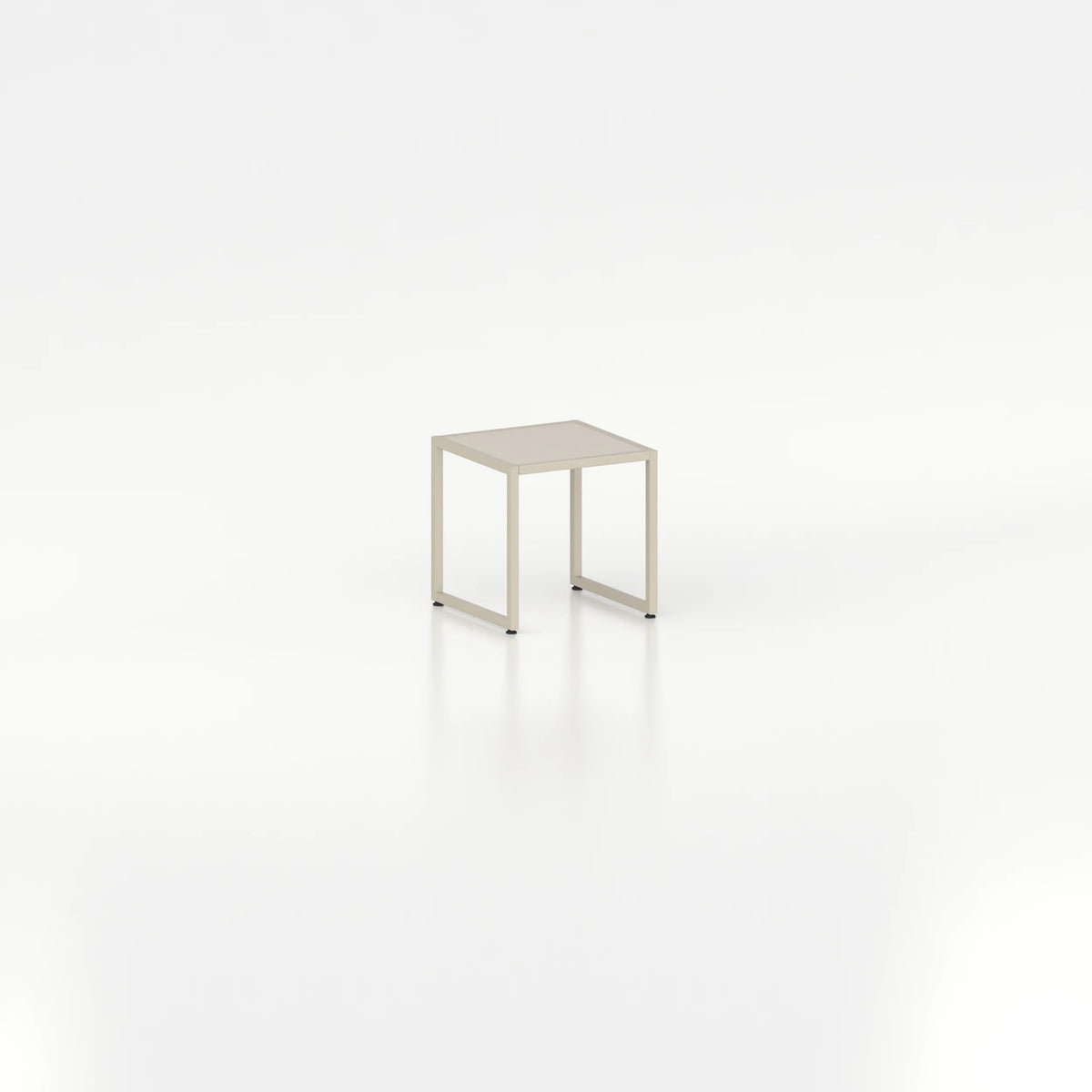 Cube d'exposition d'agencement — plateau bois beige et structure acier beige